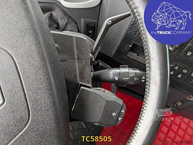  Renault T 520