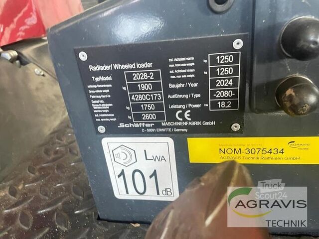 Pala cargadora Schäffer 2028-2