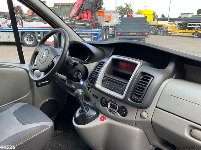 Машина для збору сміття Renault Trafic 2.0 dCi Veegvuilkipper