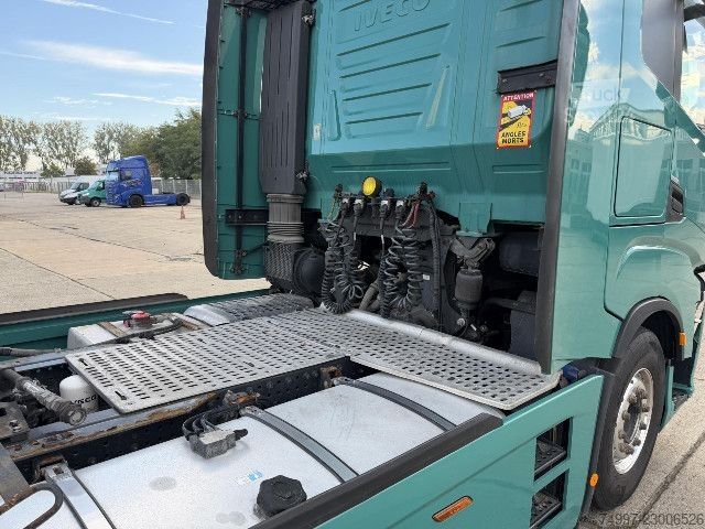 Standarta vilcējs IVECO AS440S53T/P / Intarder / Kipphydraulik