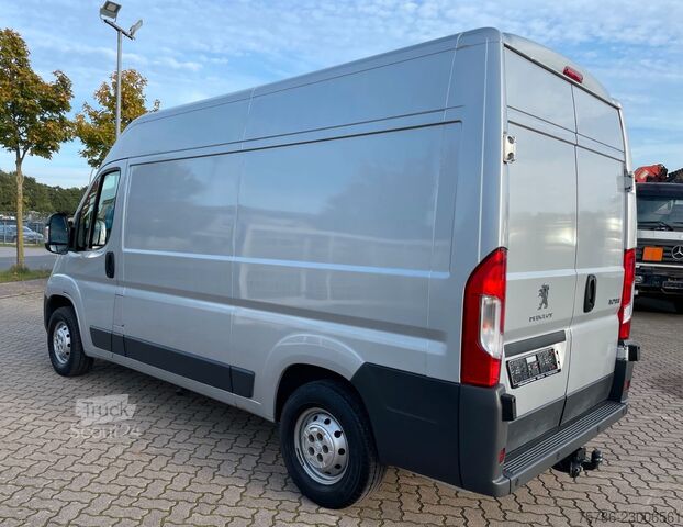 Korotettu pakettiauto PEUGEOT Boxer 335 KA L2H2/ 96kw/ AC/ RFK/ E-Paket/ AHK