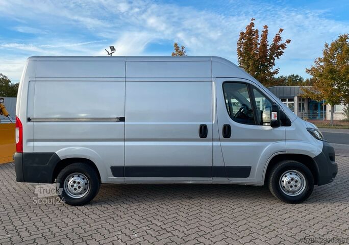 Korotettu pakettiauto PEUGEOT Boxer 335 KA L2H2/ 96kw/ AC/ RFK/ E-Paket/ AHK