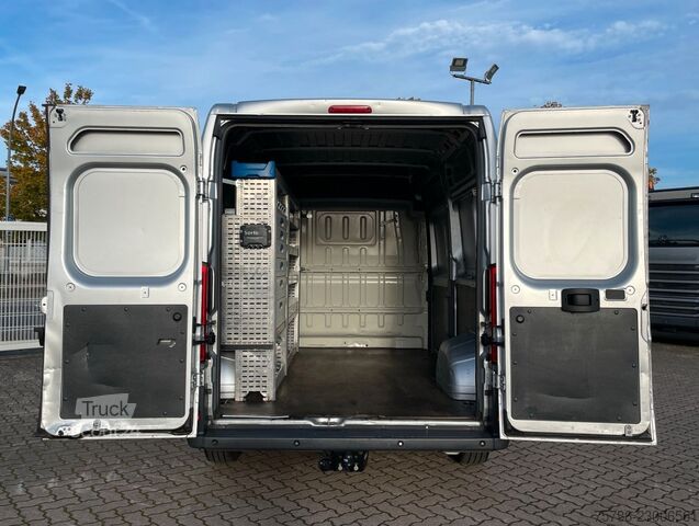 Korotettu pakettiauto PEUGEOT Boxer 335 KA L2H2/ 96kw/ AC/ RFK/ E-Paket/ AHK
