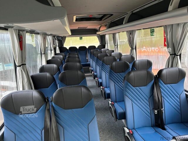 Autocarro interurbano ISUZU NOVO