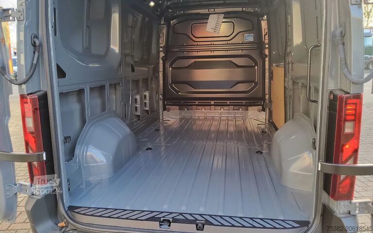 Kastenwagen Renault Master 150.35 EURO 6 L2H2 GESLOTEN GRIJS URBA...