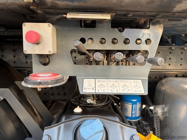 Betonpumpebil MERCEDES-BENZ AROCS 3251 8x4 Putzmeister BSF 46-5.16 HLS