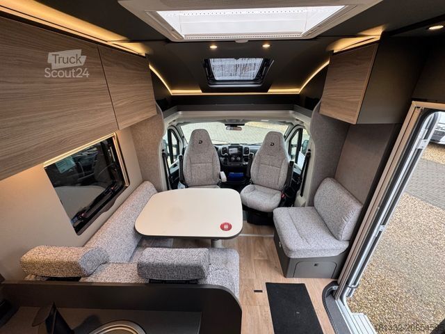 Polointegrovaný karavan DETHLEFFS Trend Active T 7057 EB Modelljahr 2026