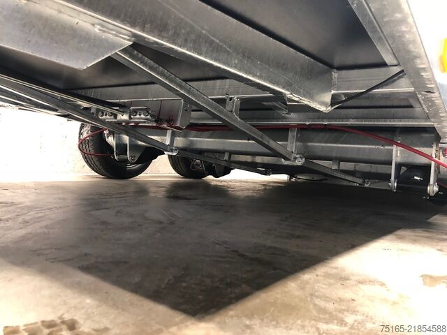 Transportoare de utilaje și remorci pentru excavatoare Vezeko Husky FB 35.35 E-Pumpe Maschinentransporter