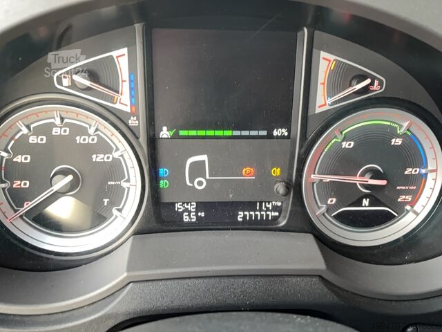 Zugmaschine DAF XF 530 FT