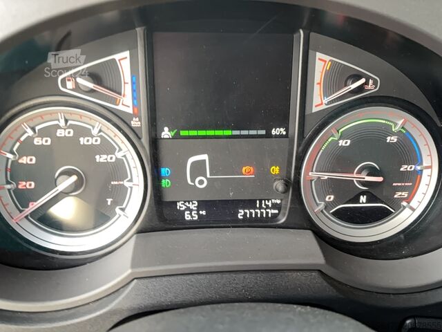 Zugmaschine DAF XF 530 FT