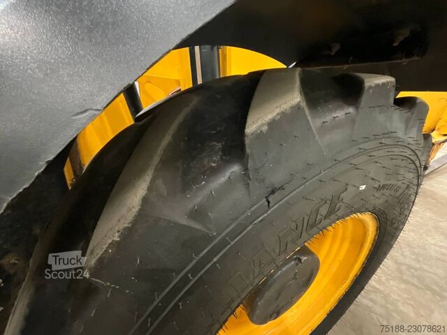  JCB 540-140