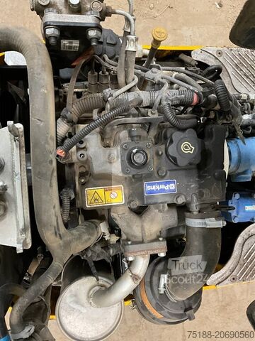 حفارة صغيرة JCB 8008