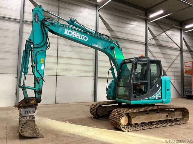 الحفارة الزاحفة Kobelco SK 140 SRLC-5