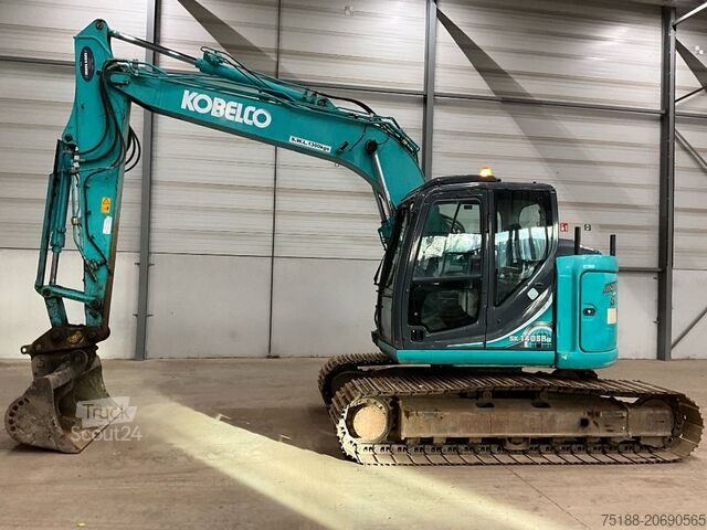 الحفارة الزاحفة Kobelco SK 140 SRLC-5