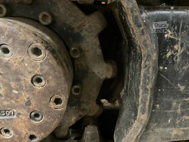 حفارة صغيرة JCB 8008