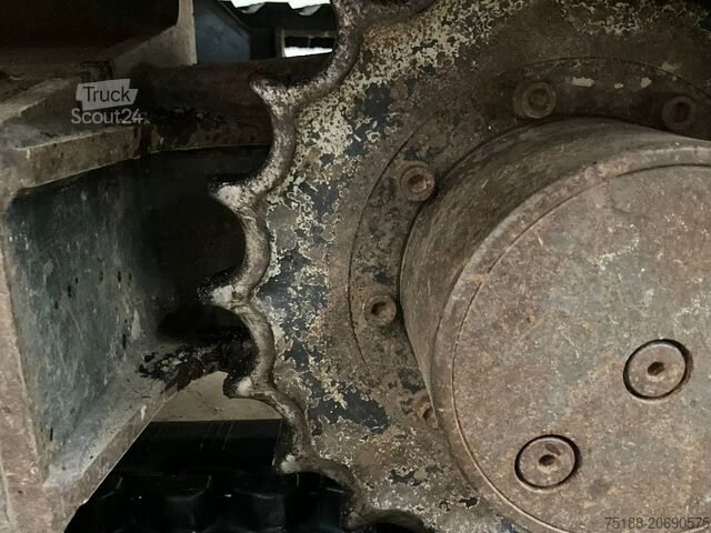 حفارة صغيرة Kubota KX 027-4