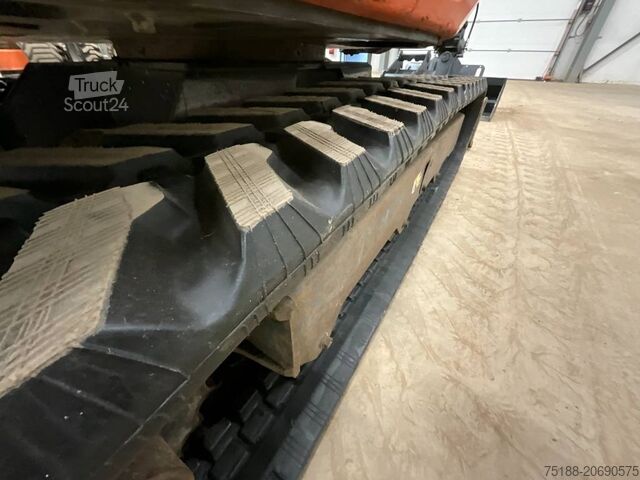 حفارة صغيرة Kubota KX 027-4