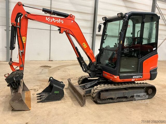 حفارة صغيرة Kubota KX 027-4 HI