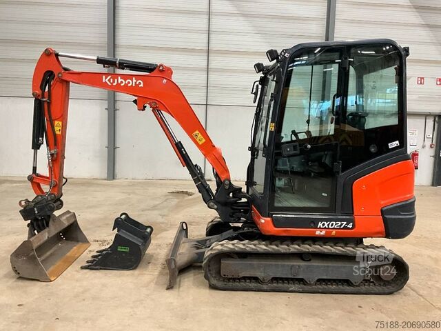 حفارة صغيرة Kubota KX 027-4 HI