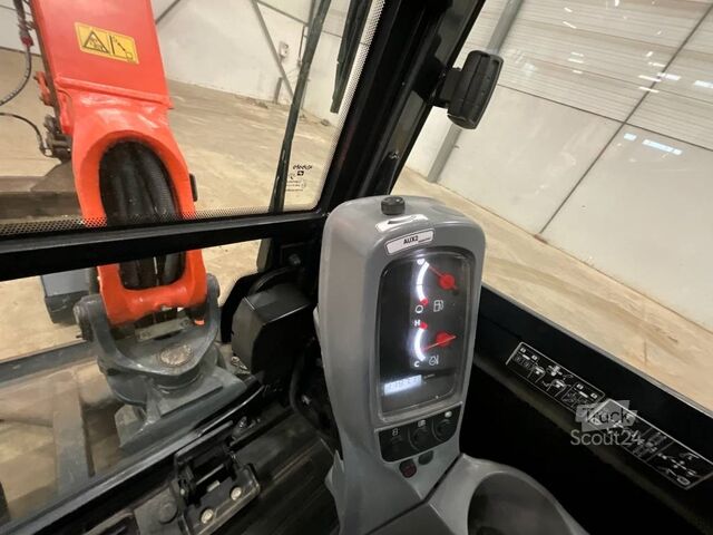حفارة صغيرة Kubota KX 027-4 HI