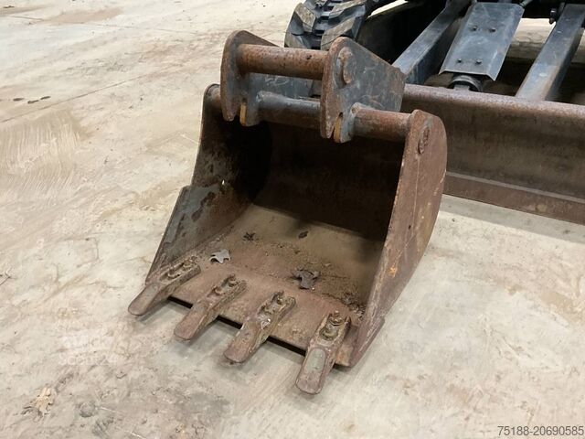 حفارة صغيرة Kubota KX 027-4 HI