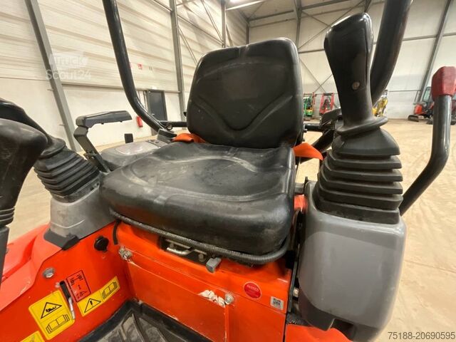 حفارة صغيرة Kubota U 17-3 A