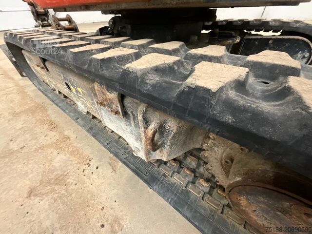 حفارة صغيرة Kubota U 17-3 A