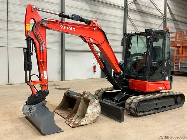 حفارة صغيرة Kubota U 56-5