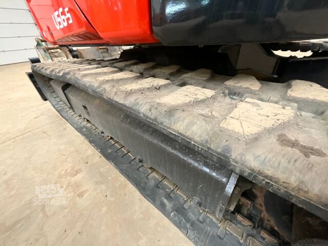 حفارة صغيرة Kubota U 56-5