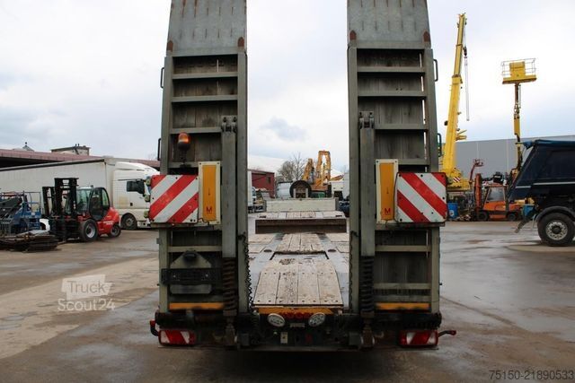 Низькорамний напівпричіп KÖGEL ST 30 Semi-Tieflader RADMULDE Nr: 818