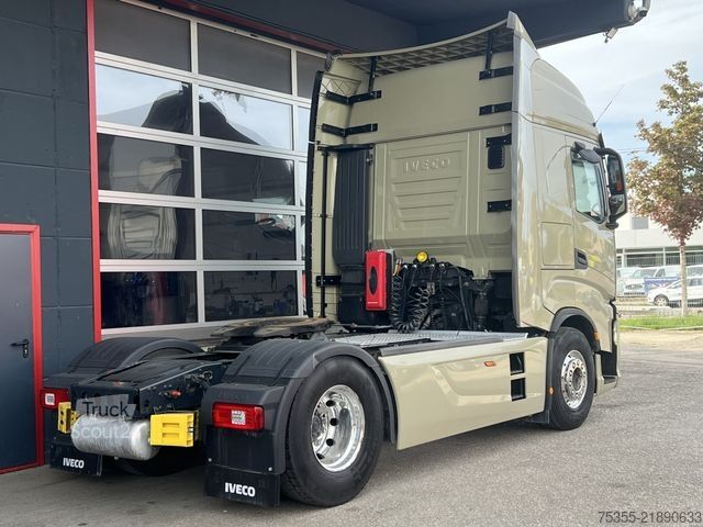 Standardowy ciągnik siodłowy IVECO S-WAY AS440S49 Intarder ALCOA NAVI Aerokit 2xPTO