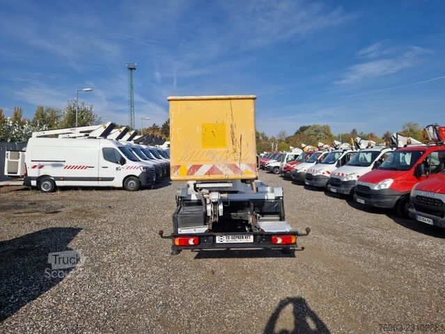  Renault Maxity Multitel MX170 - 17 m