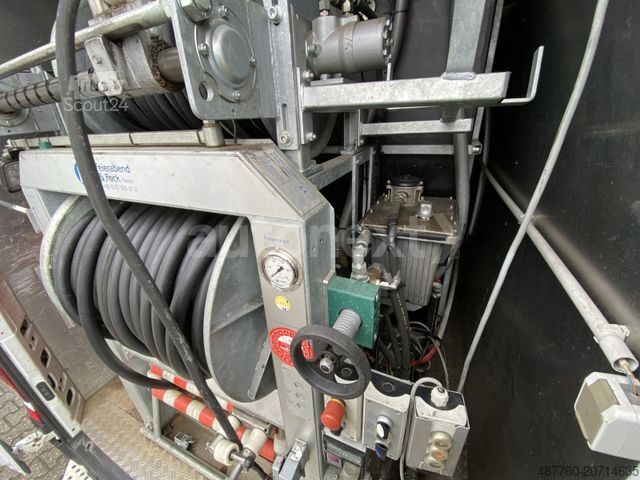 Imutyhjysäiliöauto IVECO Daily L4H3 3,0 Aut. *Kanal HD-Spüler* F&F