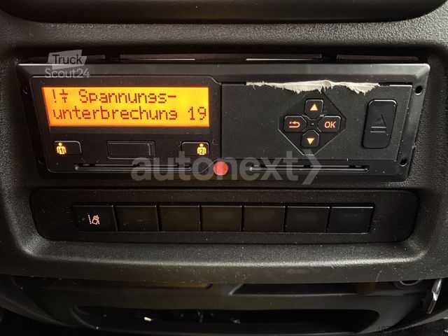 Imutyhjysäiliöauto IVECO Daily L4H3 3,0 Aut. *Kanal HD-Spüler* F&F