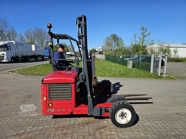 навантажувач Moffett M4-25.4