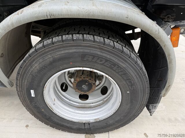Camión volquete Isuzu F11.210 Kipper 4.30m Euro4