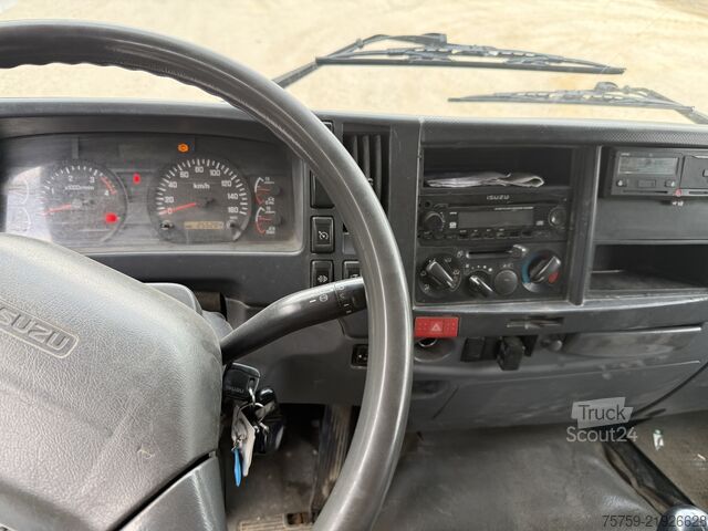 Camión volquete Isuzu F11.210 Kipper 4.30m Euro4