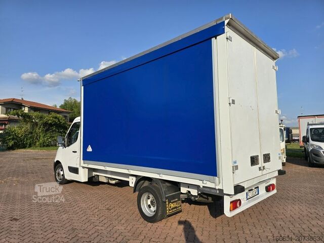 Plachtová dodávka Renault Master T35