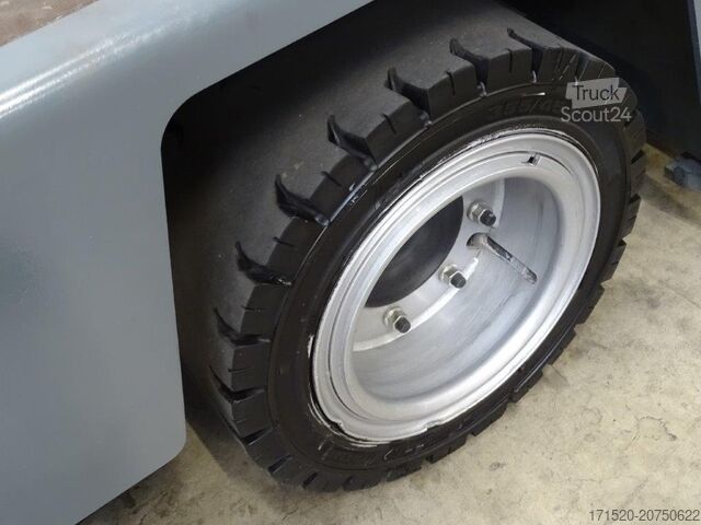 Боковой погрузчик Baumann HX50/14/57TR - TRIPLEX