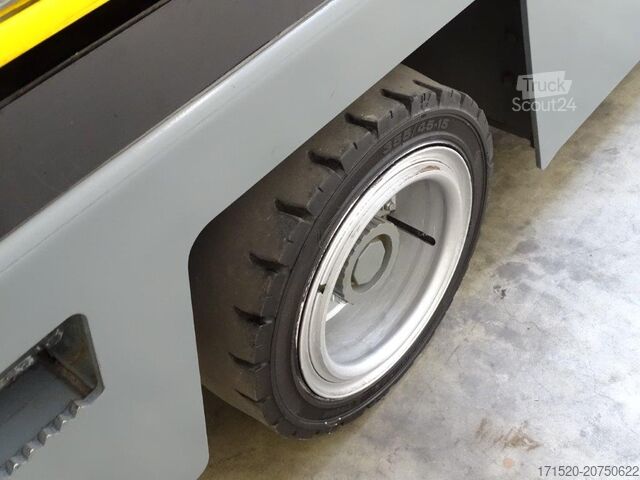 Боковой погрузчик Baumann HX50/14/57TR - TRIPLEX