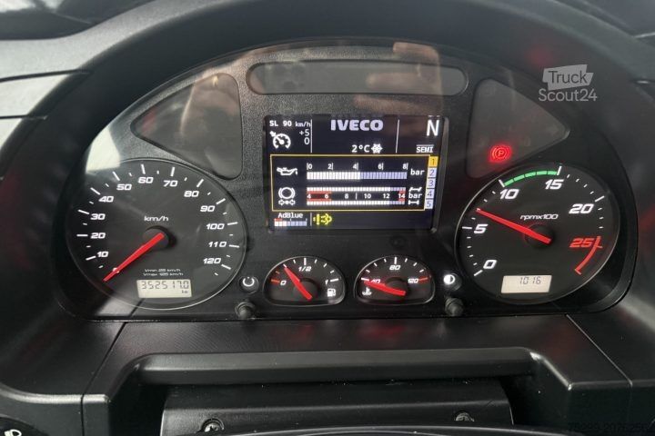 Standarta vilcējs Iveco 440X48T X-Way 4x4 Kipphydraulik / Swiss-Vehicle