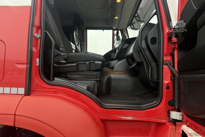 Standarta vilcējs Iveco 440X48T X-Way 4x4 Kipphydraulik / Swiss-Vehicle