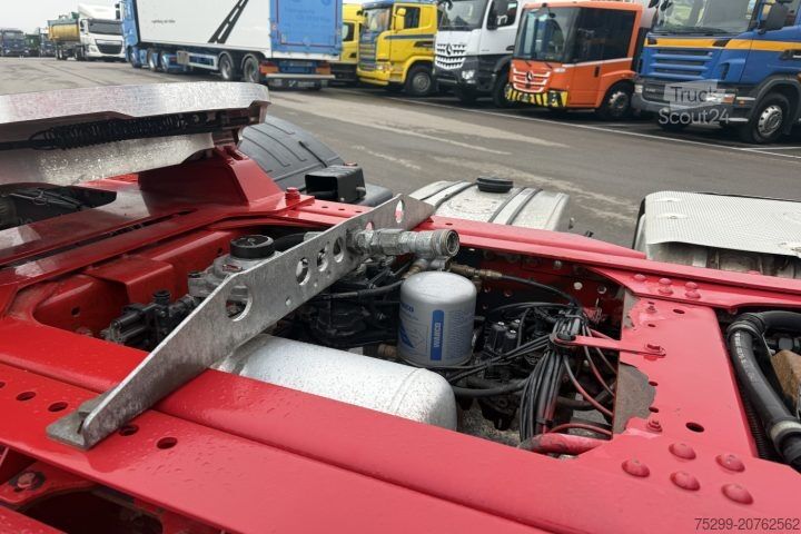 Standarta vilcējs Iveco 440X48T X-Way 4x4 Kipphydraulik / Swiss-Vehicle