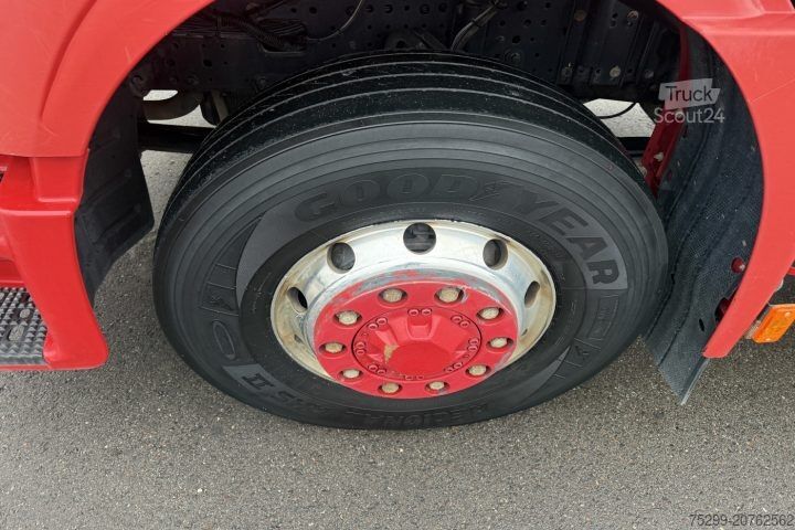 Standarta vilcējs Iveco 440X48T X-Way 4x4 Kipphydraulik / Swiss-Vehicle