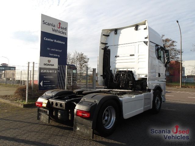 Standardni vlačilec MAN TGX 18.510 - GX - RETARDER - 2x TANKs - BL -