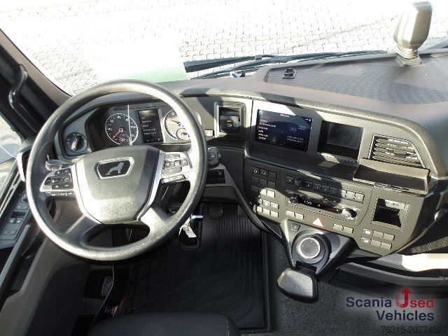 Standardni vlačilec MAN TGX 18.510 - GX - RETARDER - 2x TANKs - BL -