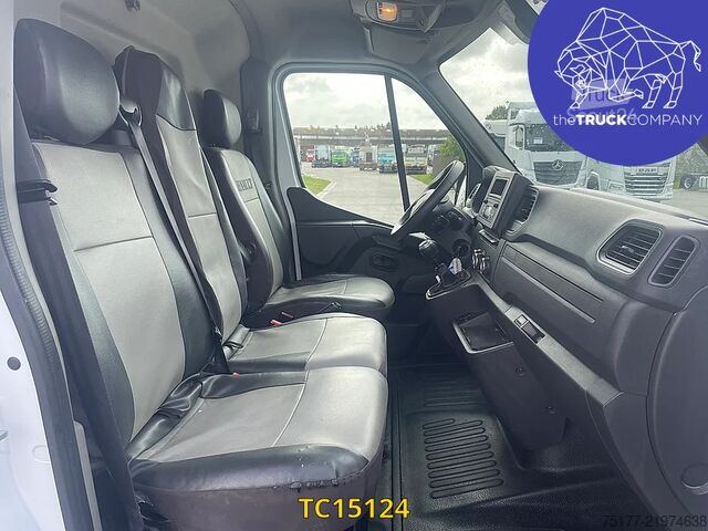 Fourgon tôlé Renault Master 150.35