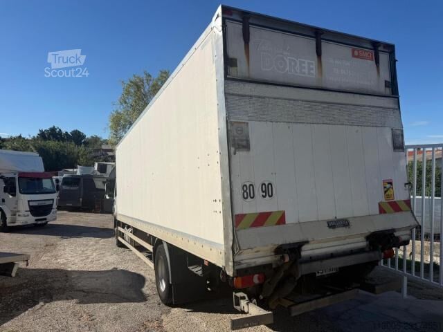 Skříňový nákladní automobil DAF CF 65