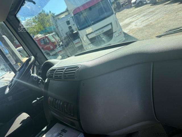 Skříňový nákladní automobil DAF CF 65