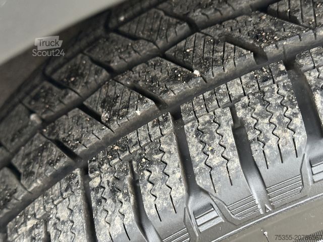 Fourgon surélevé IVECO Daily 35S14 CNG Erdgas Klimaaut. Sitzheizung